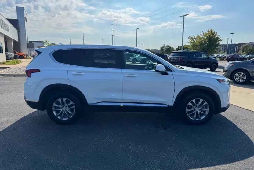 2020 Hyundai Santa Fe SEL photo 1