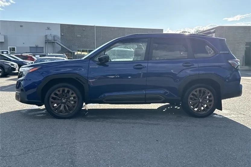 2025 Subaru Forester Sport photo 1