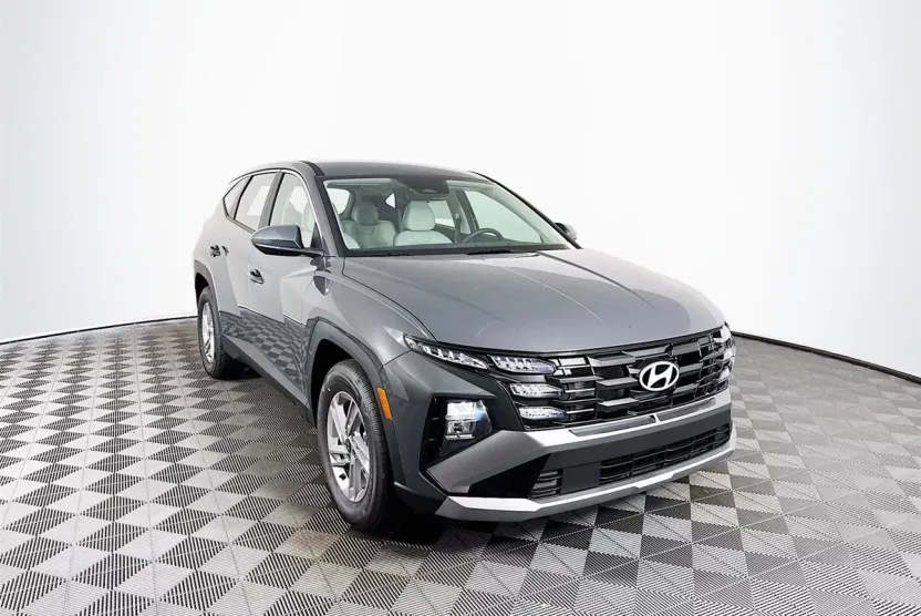 2026 Hyundai Tucson SE photo 1