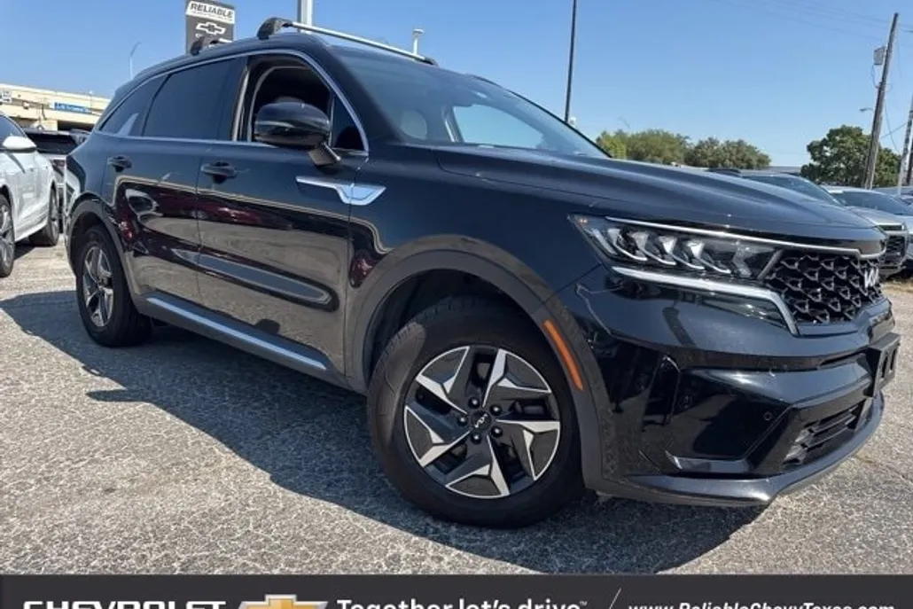 2022 Kia Sorento EX photo 1