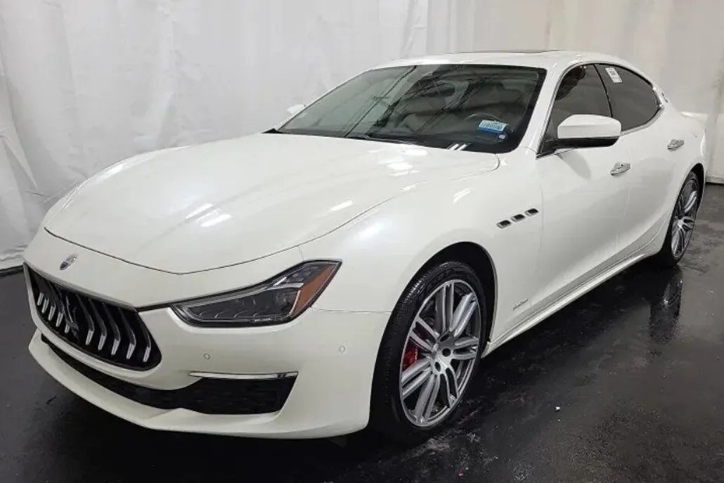 2018 Maserati Ghibli Q4 GranLusso photo 1