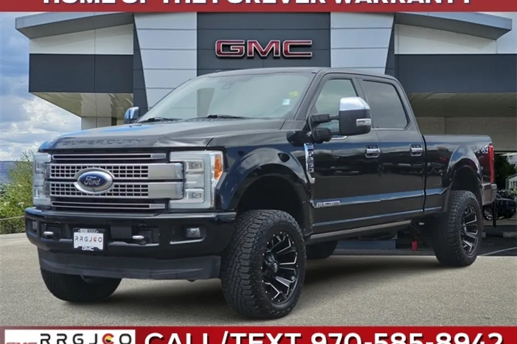 2017 Ford F-250 Platinum photo 1