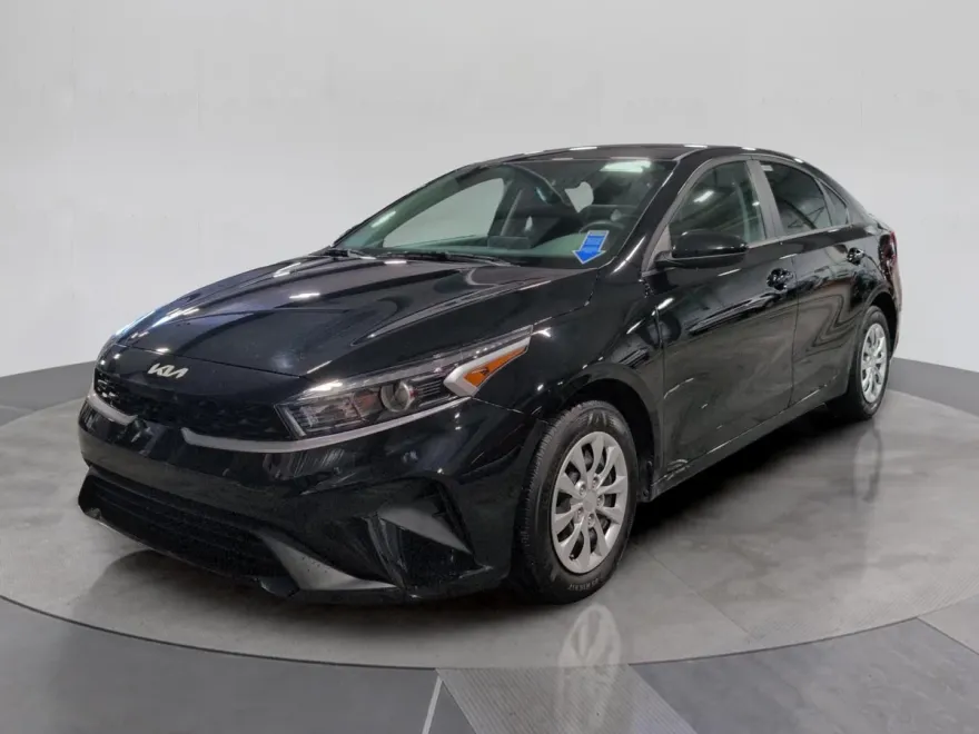 2024 Kia Forte LX photo 1