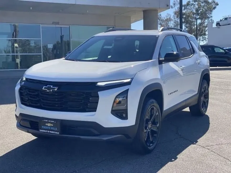 2026 Chevrolet Equinox LT photo 1