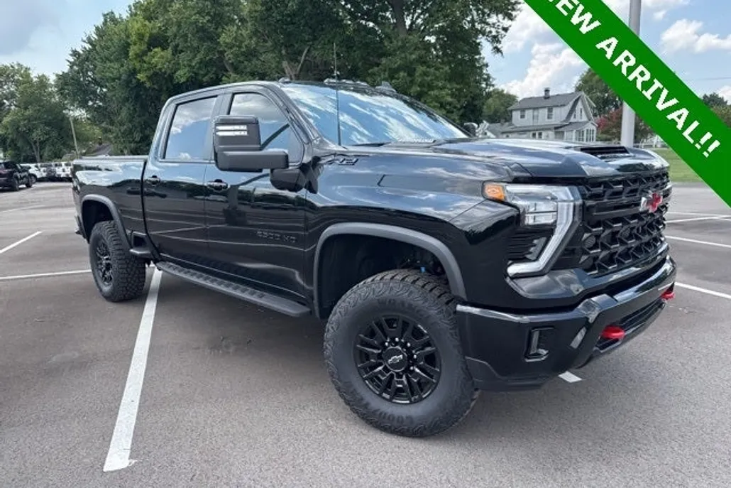2024 Chevrolet Silverado 2500HD ZR2 photo 1