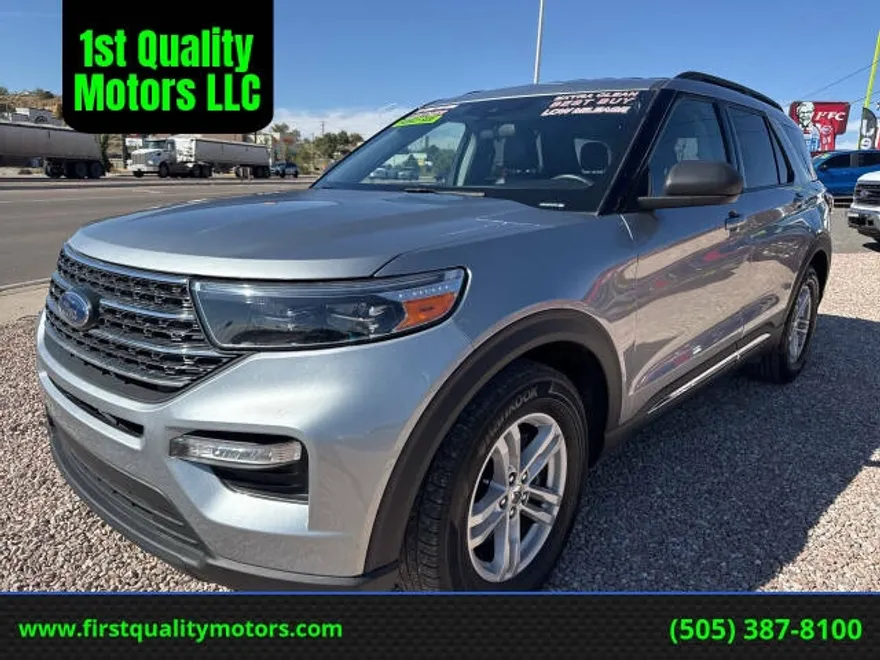2024 Ford Explorer XLT photo 1