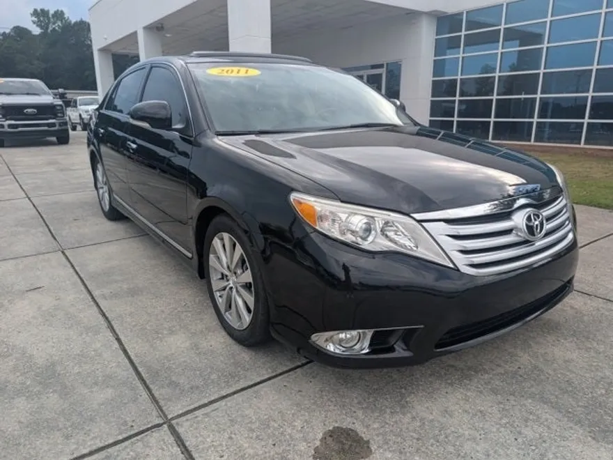 2011 Toyota Avalon Base photo 1
