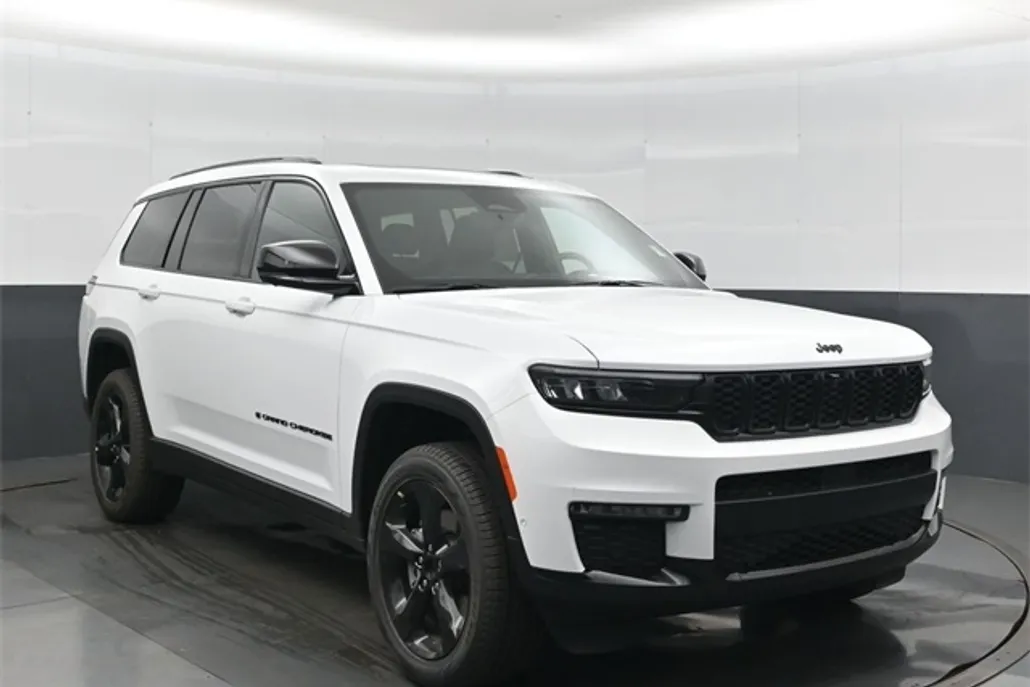 2025 Jeep Grand Cherokee Limited photo 1