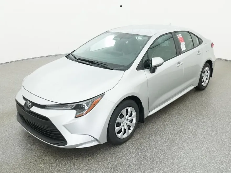 2025 Toyota Corolla LE photo 1