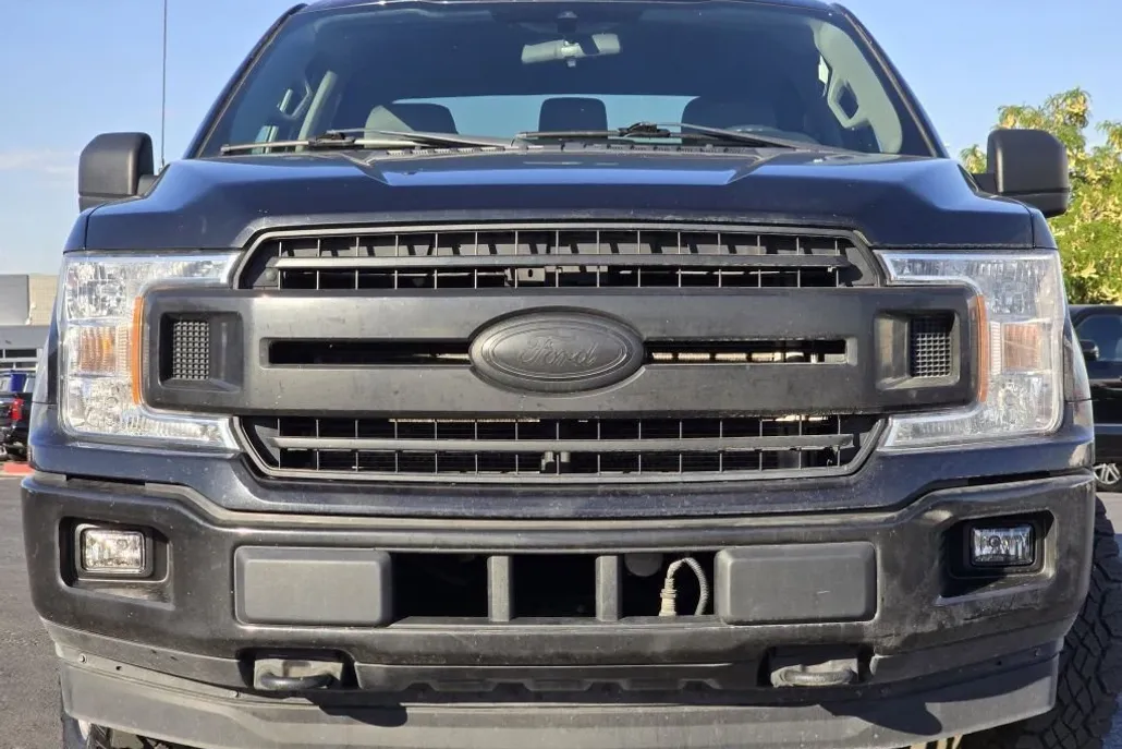 2020 Ford F-150 XLT photo 1
