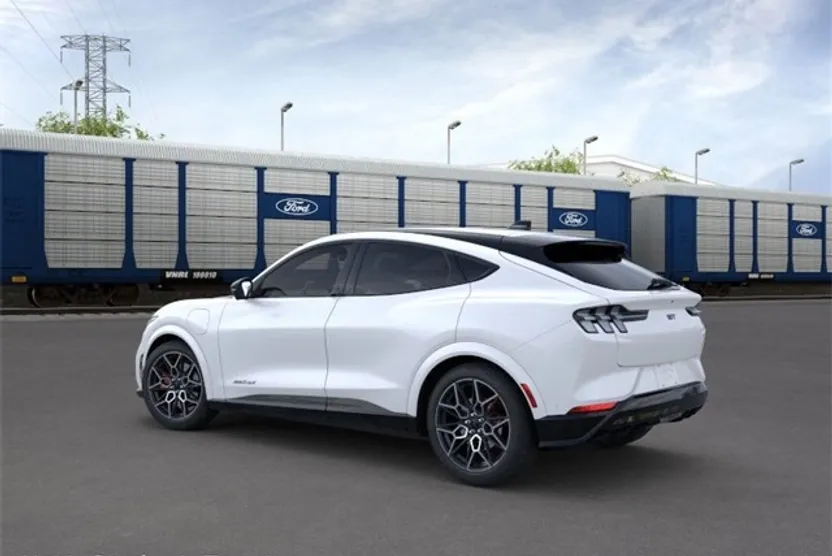 2025 Ford Mustang Mach-E GT photo 1