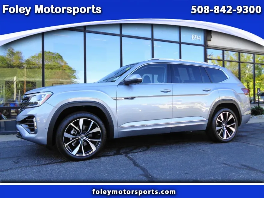 2024 Volkswagen Atlas SEL Premium R-Line photo 1