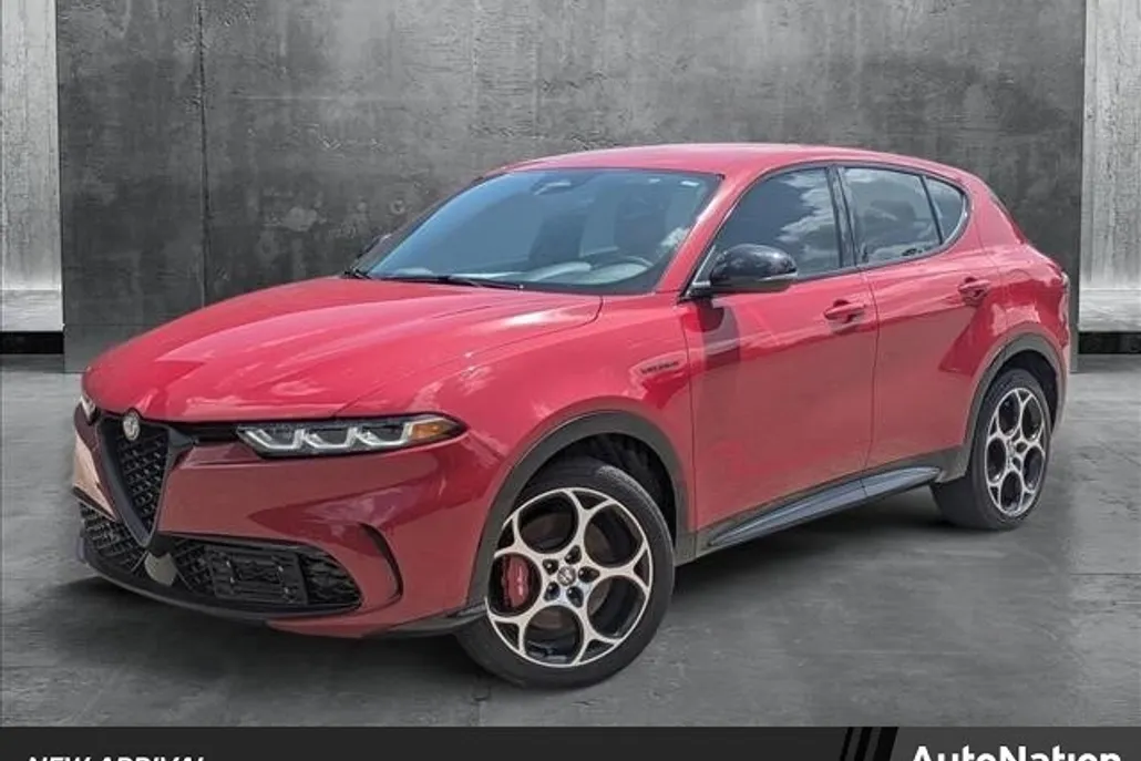 2024 Alfa Romeo Tonale Veloce photo 1