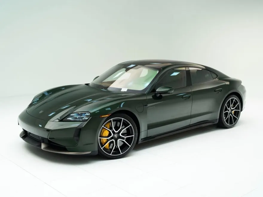 2025 Porsche Taycan Turbo S photo 1