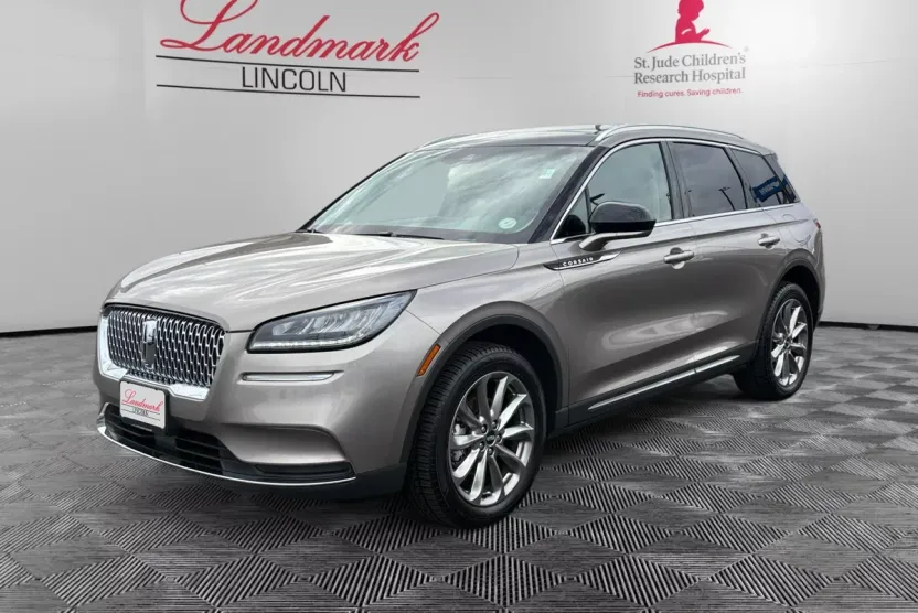 2021 Lincoln Corsair Standard photo 1
