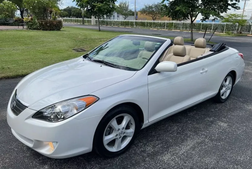 2006 Toyota Camry Solara SLE photo 1