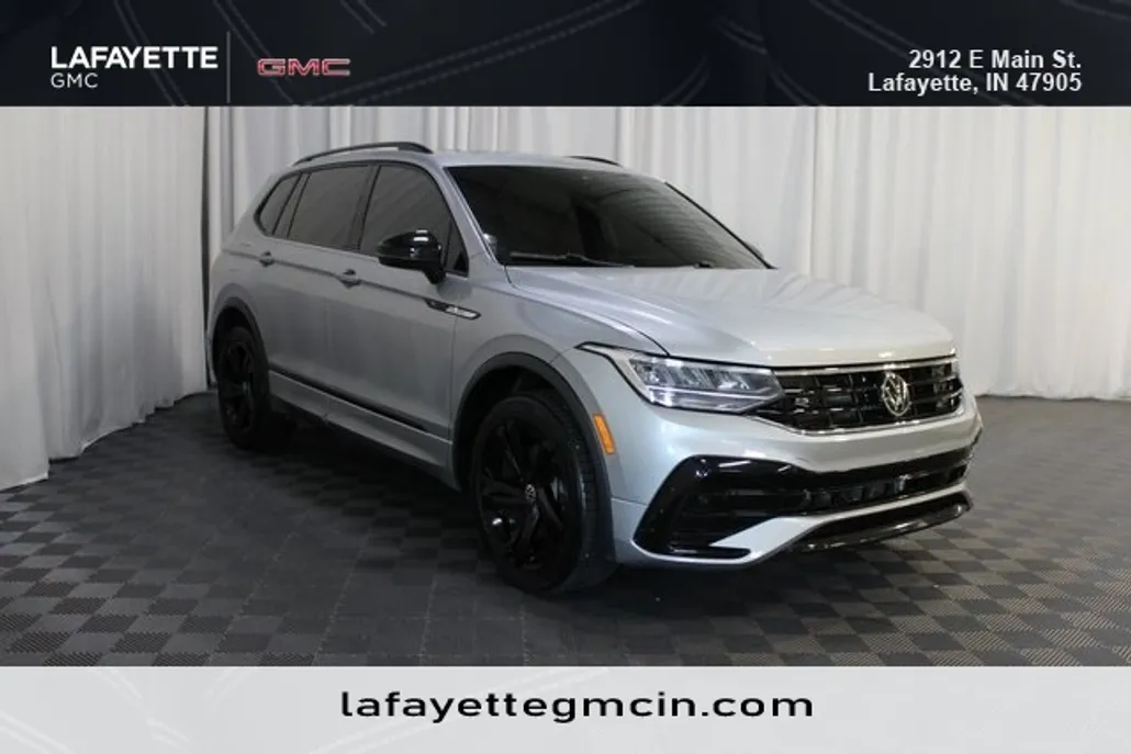 2023 Volkswagen Tiguan SE R-Line Black photo 1