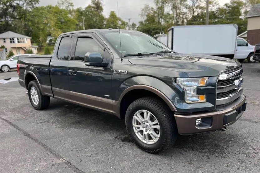 2015 Ford F-150 Lariat photo 1