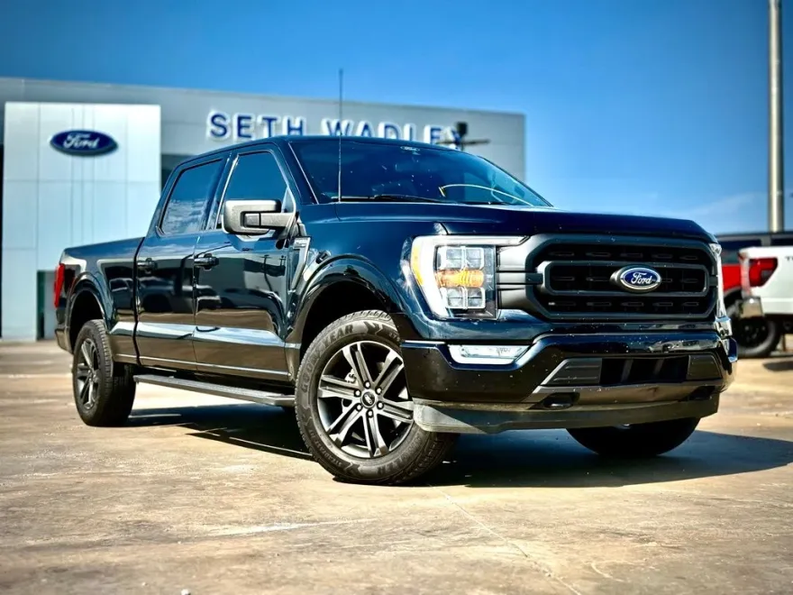 2021 Ford F-150 XLT photo 1