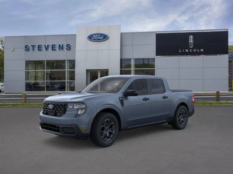 2025 Ford Maverick XLT photo 1