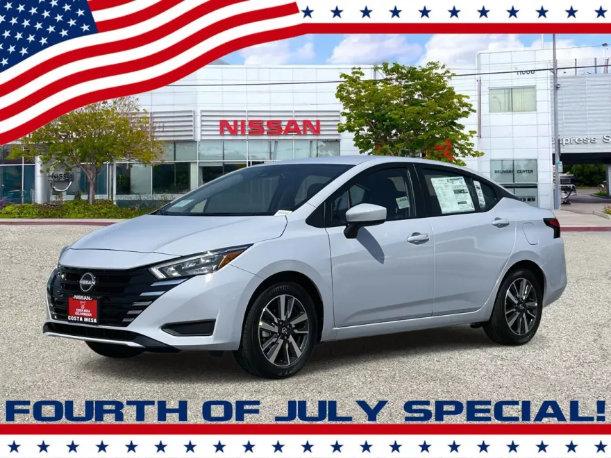 2025 Nissan Versa SV photo 1