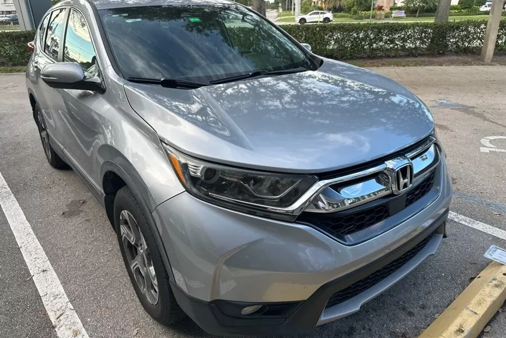 2017 Honda CR-V EX photo 1