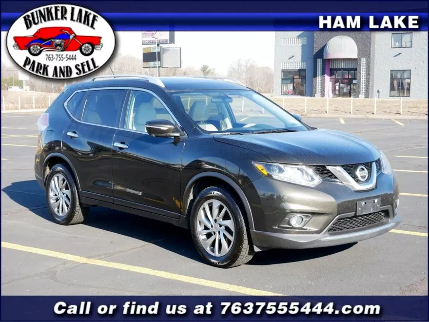 2014 Nissan Rogue S AWD photo 1