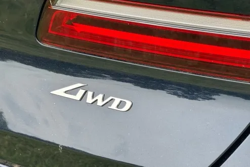 2025 Genesis GV80 2.5T Advanced photo 3