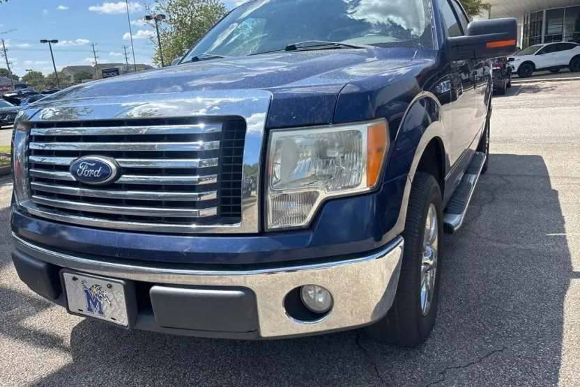 2010 Ford F-150 XL photo 1