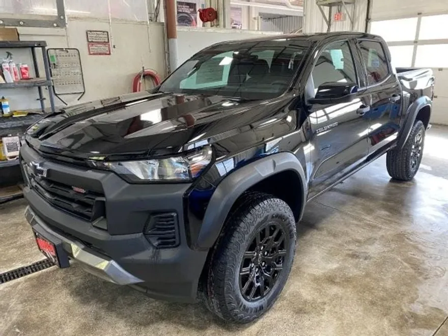 2026 Chevrolet Colorado Trail Boss photo 1