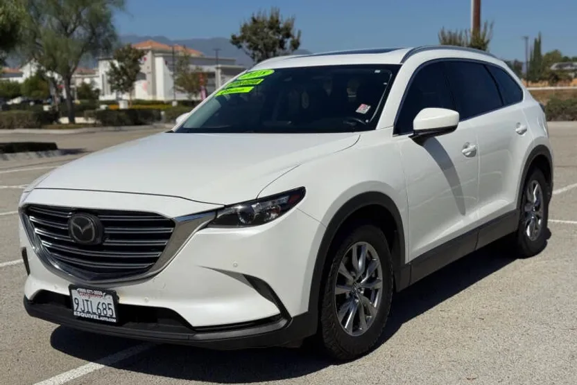 2018 Mazda CX-9 Touring photo 1