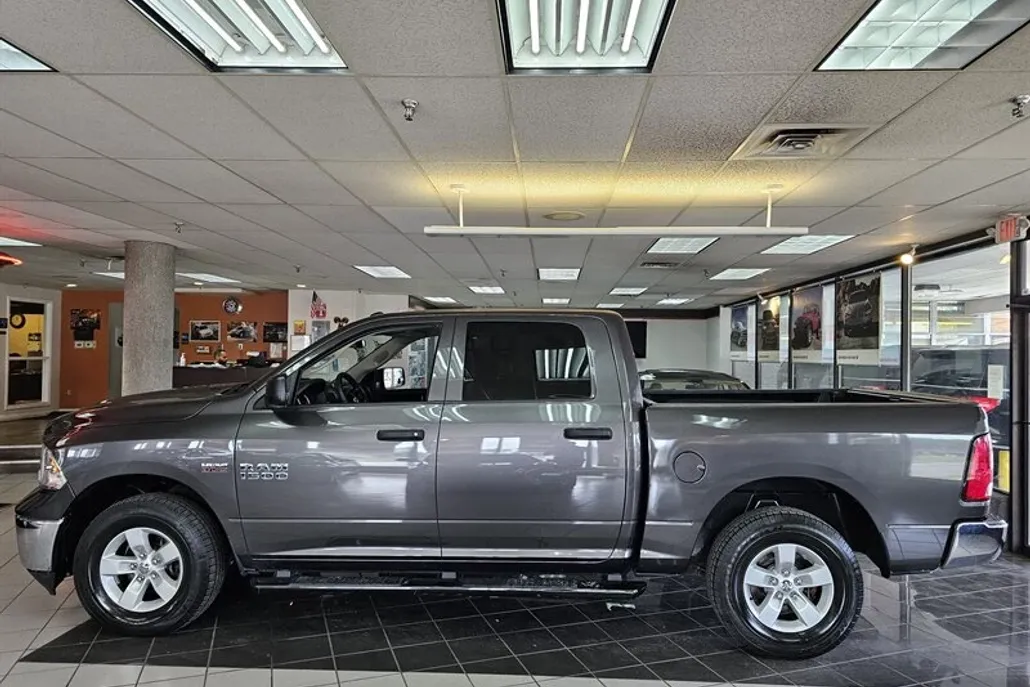 2018 Ram 1500 Express photo 1