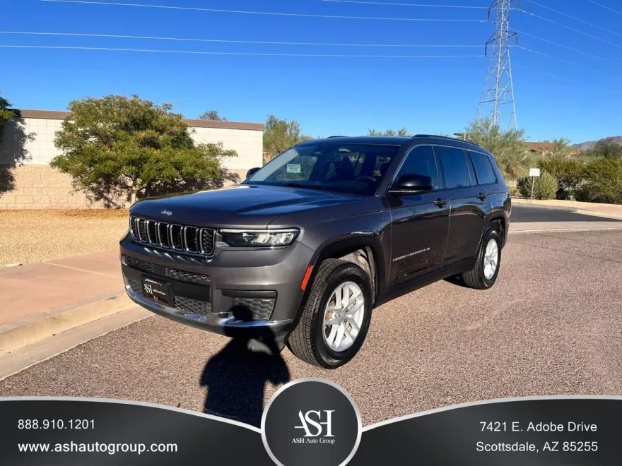 2024 Jeep Grand Cherokee Laredo Sport photo 1