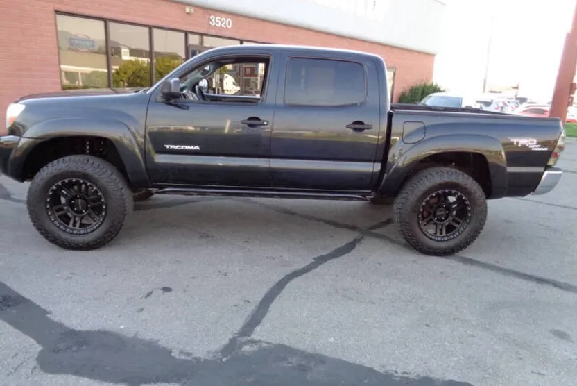 2006 Toyota Tacoma V6 photo 1
