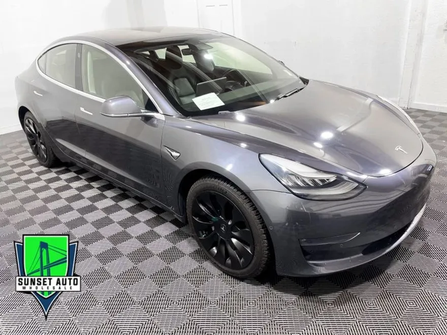 2019 Tesla Model 3 Long Range photo 1