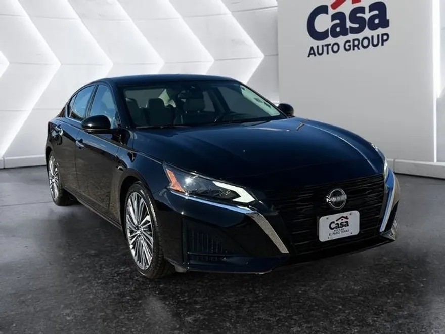 2024 Nissan Altima 2.5 SL photo 1