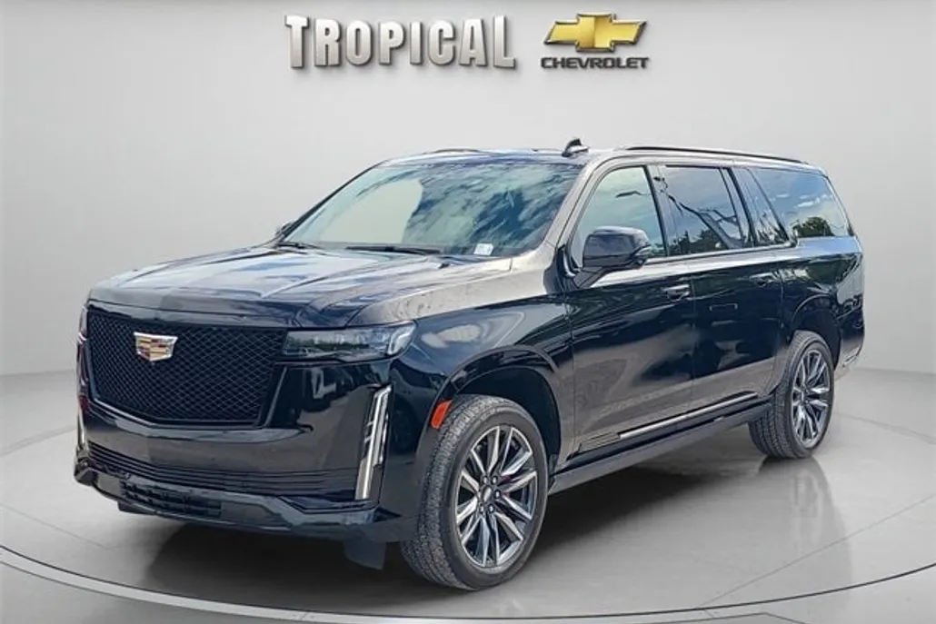 2022 Cadillac Escalade ESV Sport photo 1