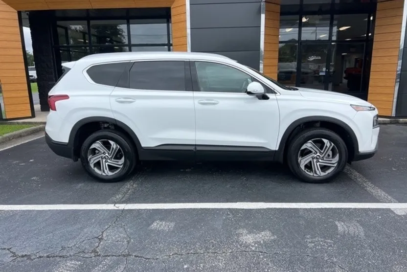 2023 Hyundai Santa Fe SEL photo 1