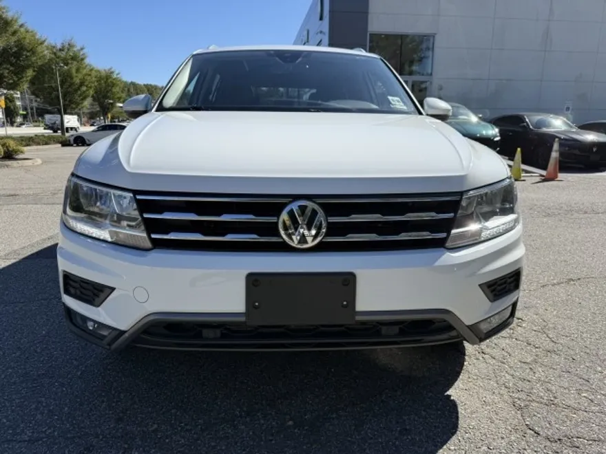 2021 Volkswagen Tiguan SE photo 1