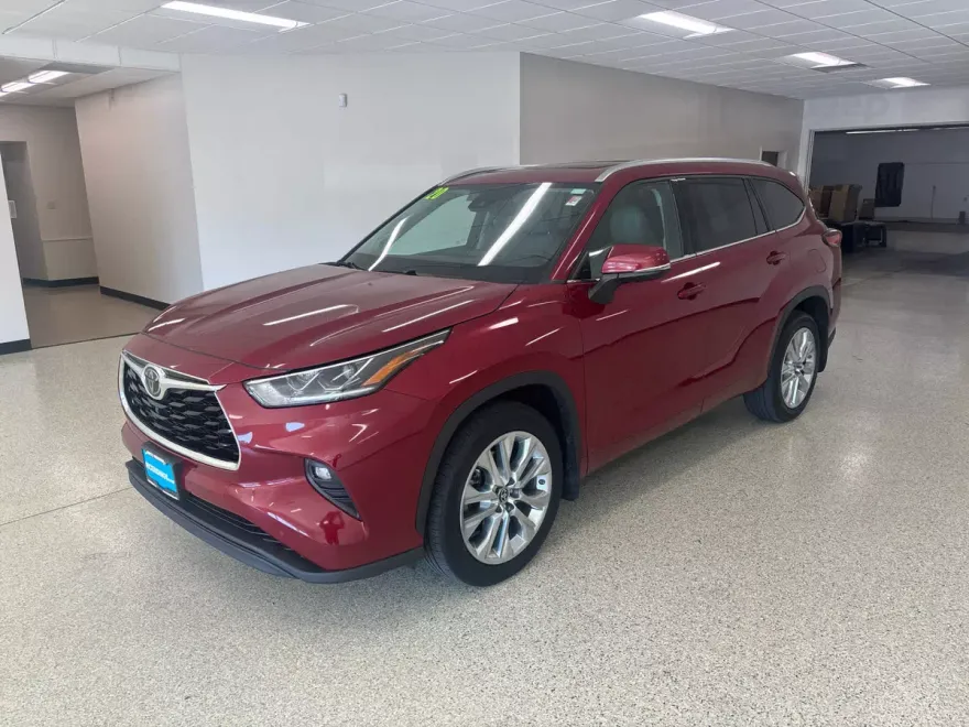 2020 Toyota Highlander Limited photo 1