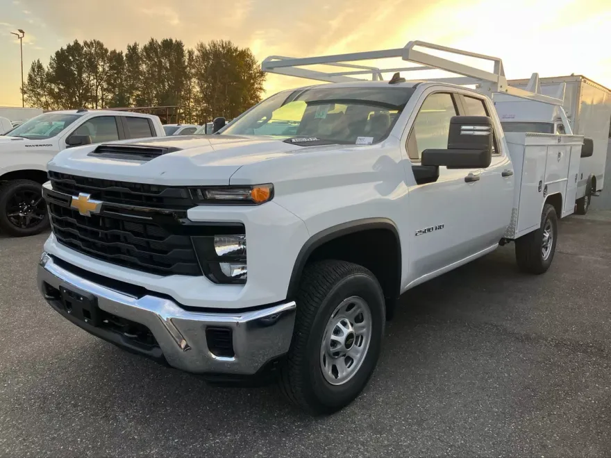 2025 Chevrolet Silverado 2500HD photo 1