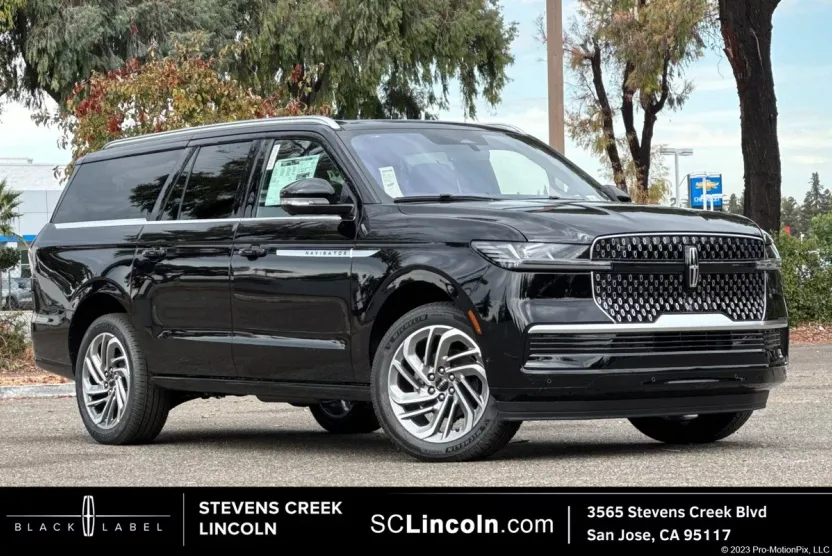 2025 Lincoln Navigator L Reserve photo 1