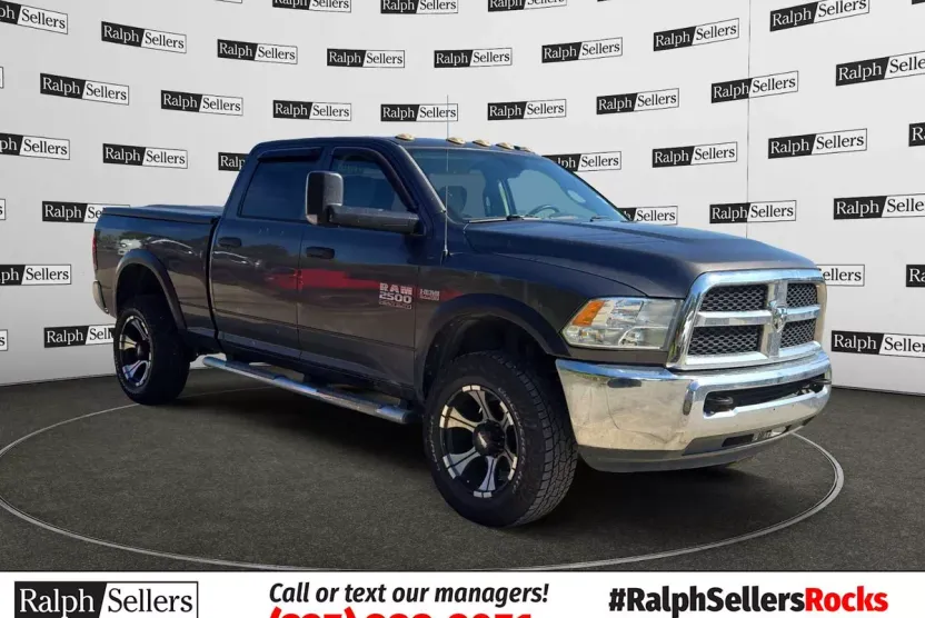2017 Ram 2500 Tradesman photo 1