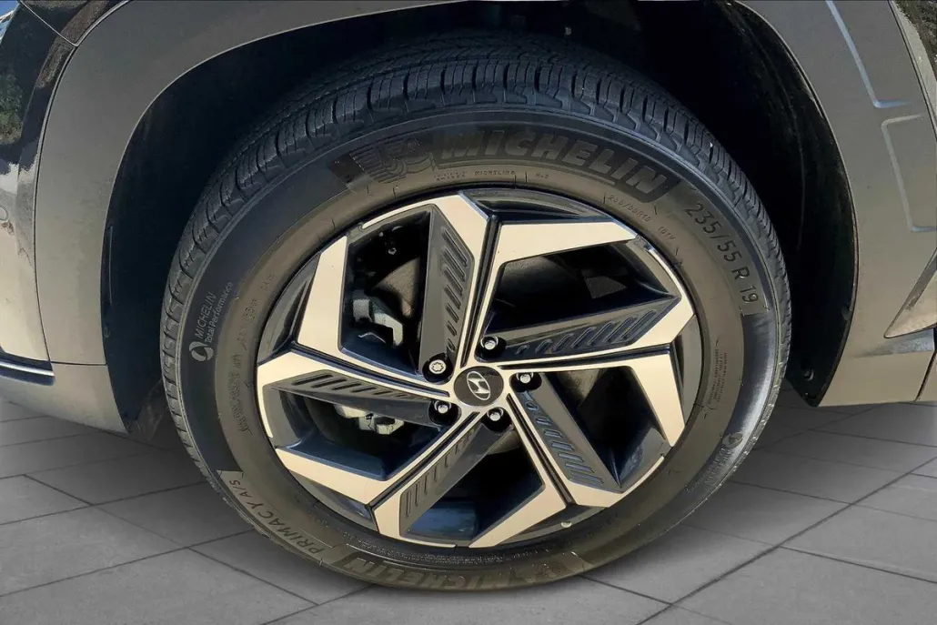 2024 Hyundai Tucson Hybrid Limited Sport photo 1
