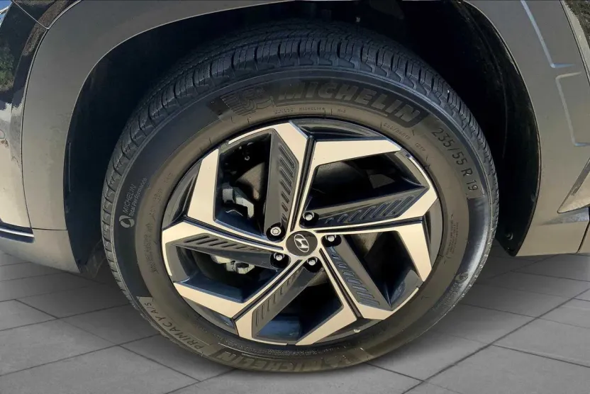 2024 Hyundai Tucson Hybrid Limited Sport photo 1