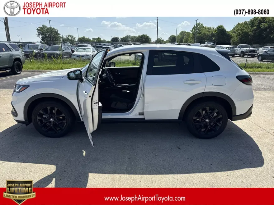 2023 Honda HR-V Sport photo 1
