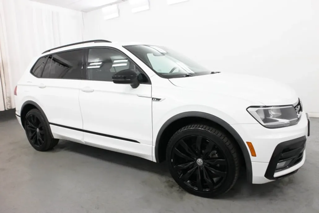 2021 Volkswagen Tiguan SE R-Line Black photo 1