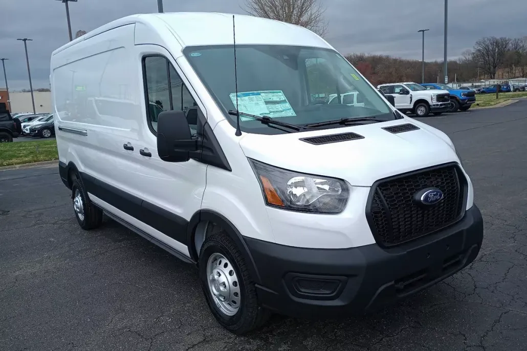 2025 Ford Transit Cargo Van photo 1