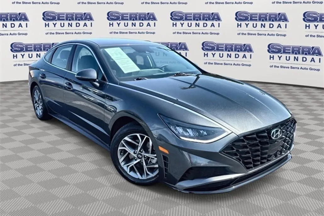 2022 Hyundai Sonata SEL photo 1