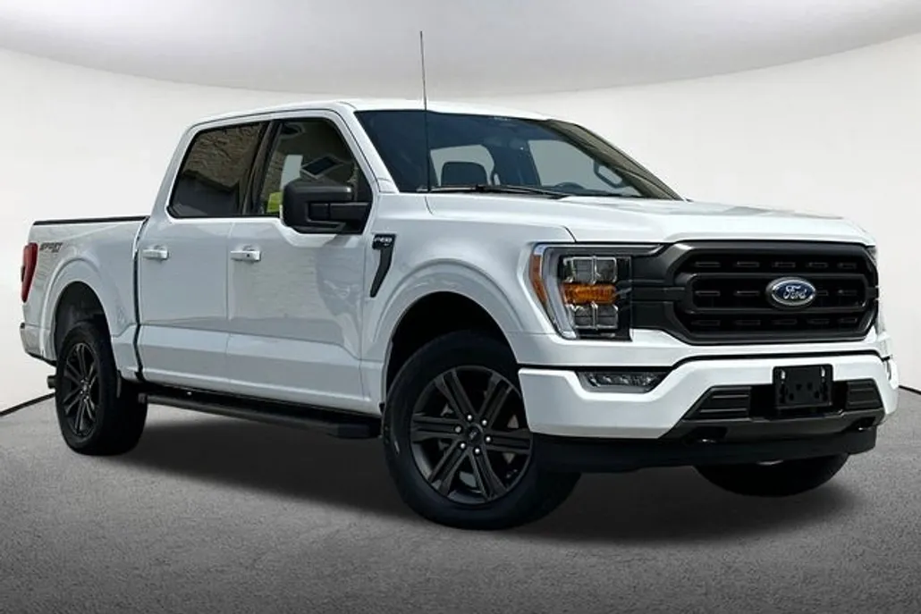 2022 Ford F-150 XLT photo 1